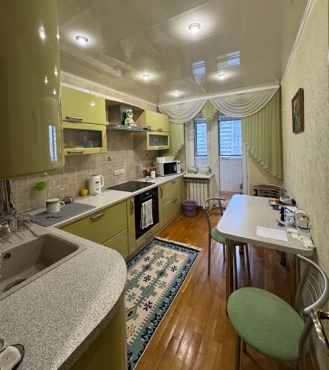 Продажа 3-комнатной квартиры 70 м², Рабочая ул., 65