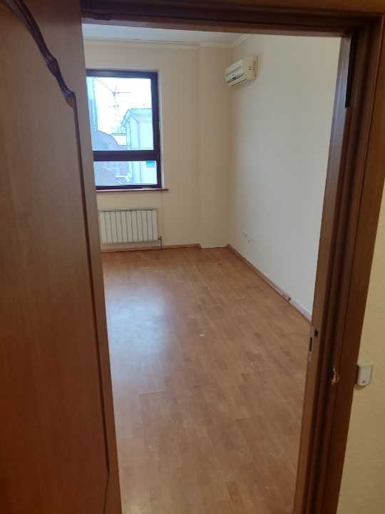 Продаж 2-кімнатної квартири 81.6 м², Шота Руставелі вул., 44