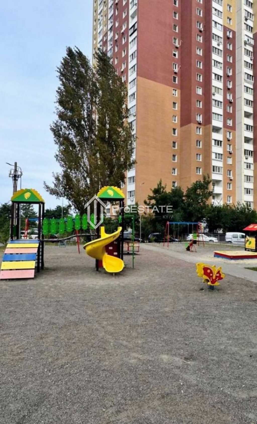 Продаж 1-кімнатної квартири 33 м², ЖК на вул. Милославська, 18, Будинок 1