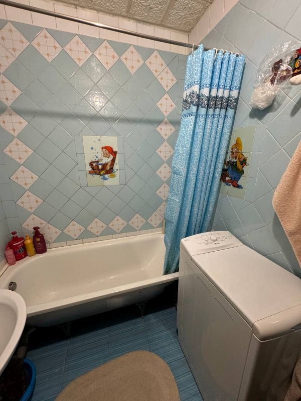 Продажа 4-комнатной квартиры 84 м², Шолохова ул.