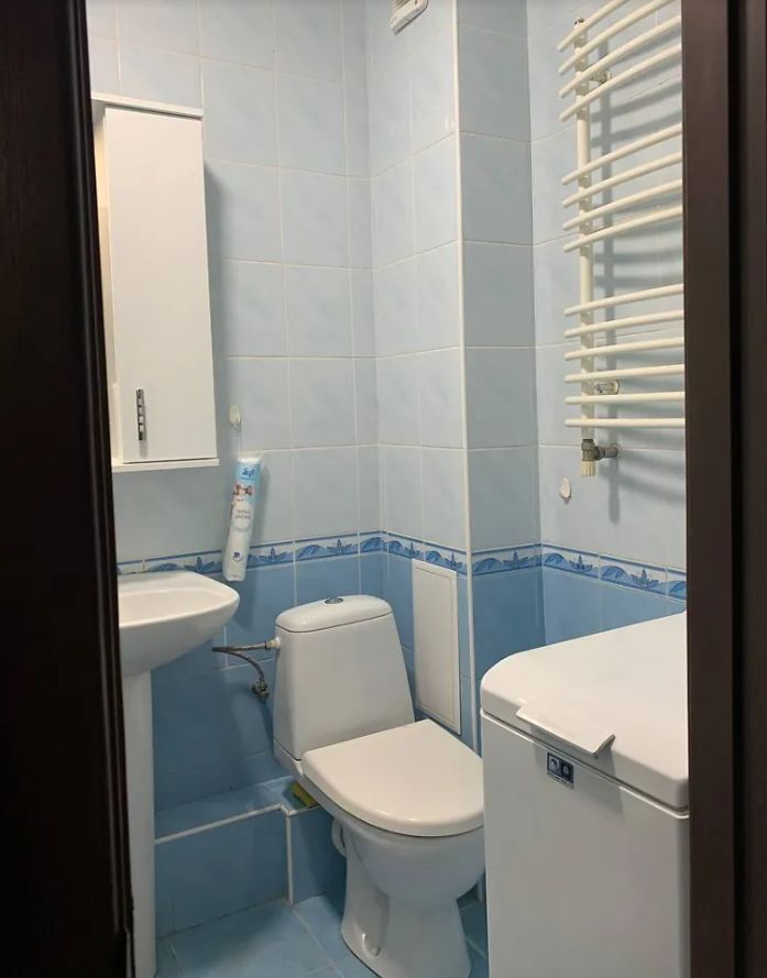 Продаж 3-кімнатної квартири 70 м², Калинова вул., 77