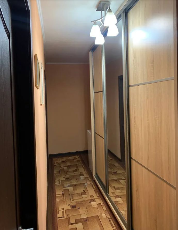 Продаж 3-кімнатної квартири 70 м², Калинова вул., 77