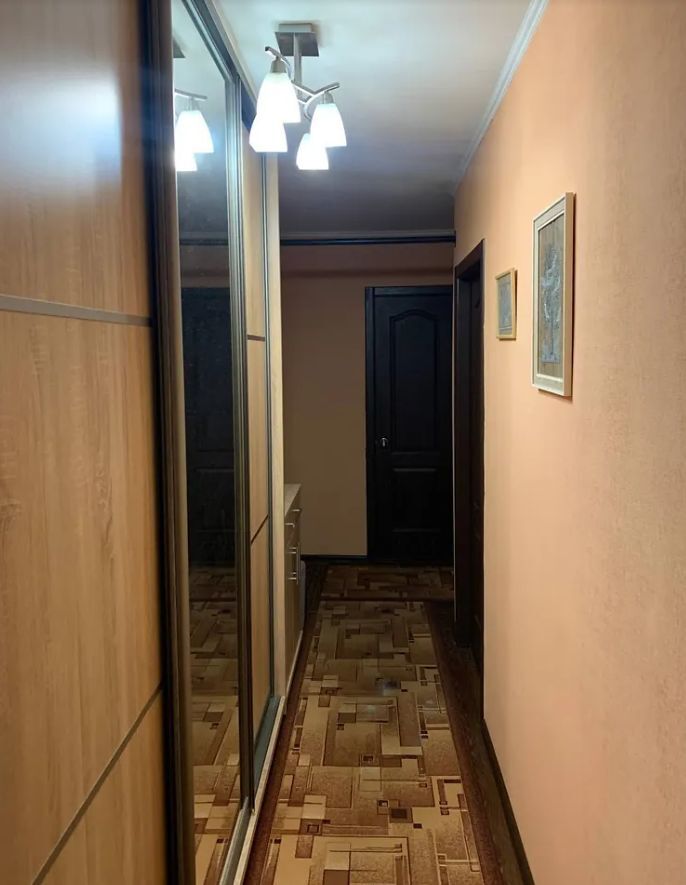 Продаж 3-кімнатної квартири 70 м², Калинова вул., 77