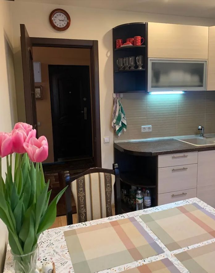 Продаж 3-кімнатної квартири 70 м², Калинова вул., 77