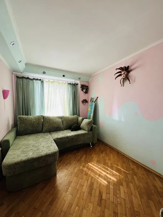 Оренда котеджу 200 м², Орхідейна вул.