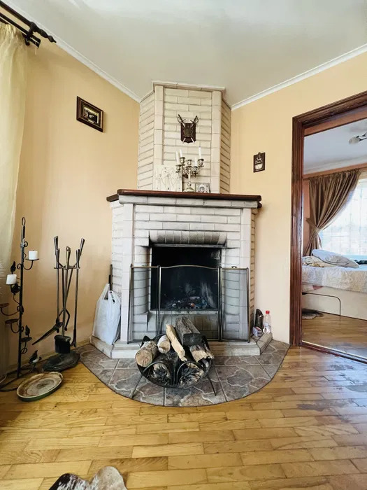 Оренда котеджу 200 м², Орхідейна вул.