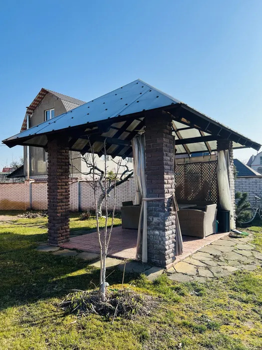 Оренда котеджу 200 м², Орхідейна вул.