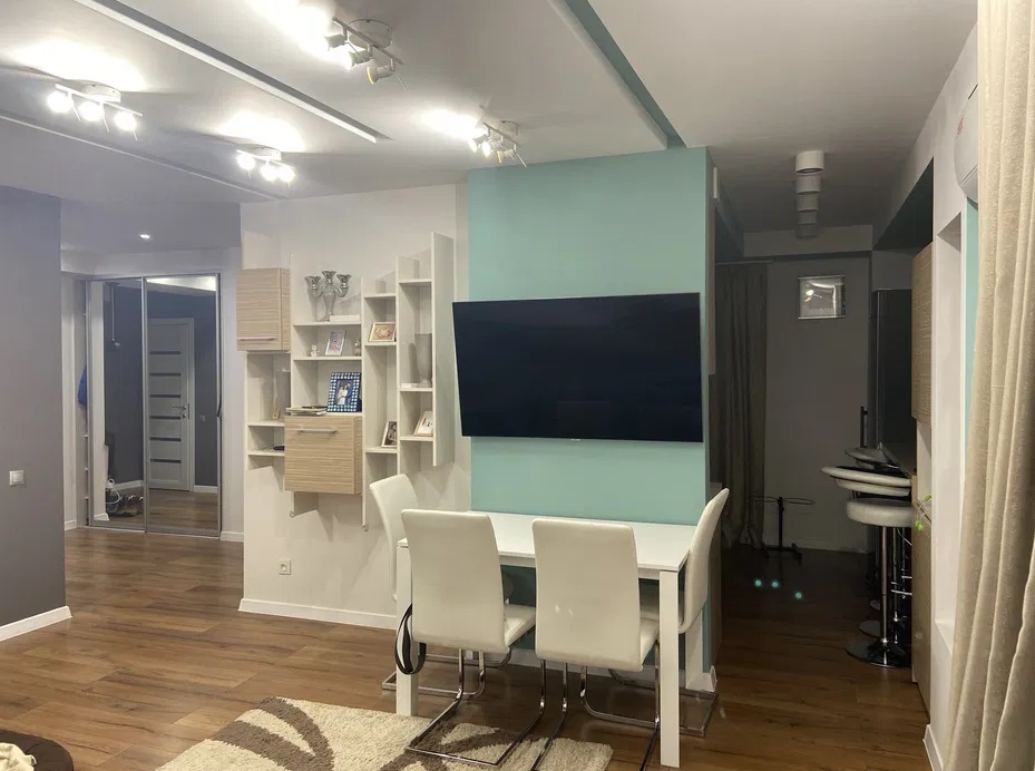 Продаж 3-кімнатної квартири 79 м², Олександра Поля просп., 27