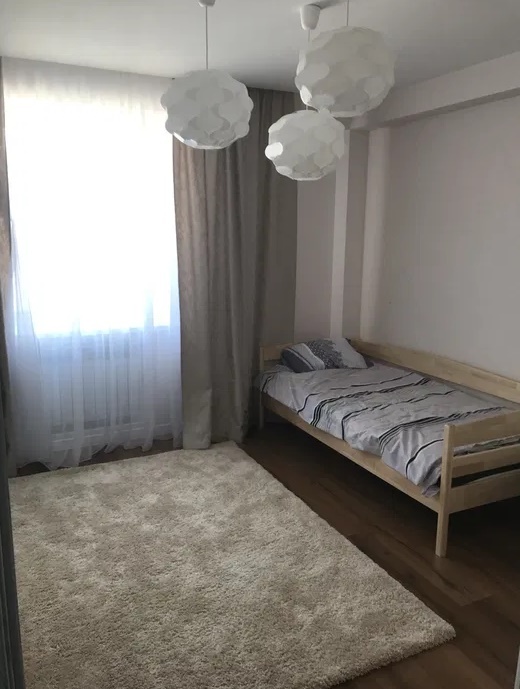 Продаж 3-кімнатної квартири 79 м², Олександра Поля просп., 27