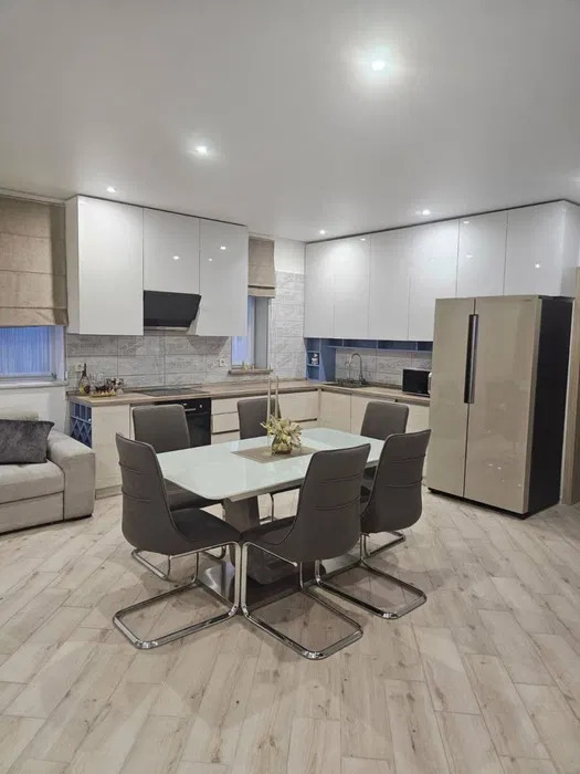 Оренда котеджу 155 м², Берковецька вул.