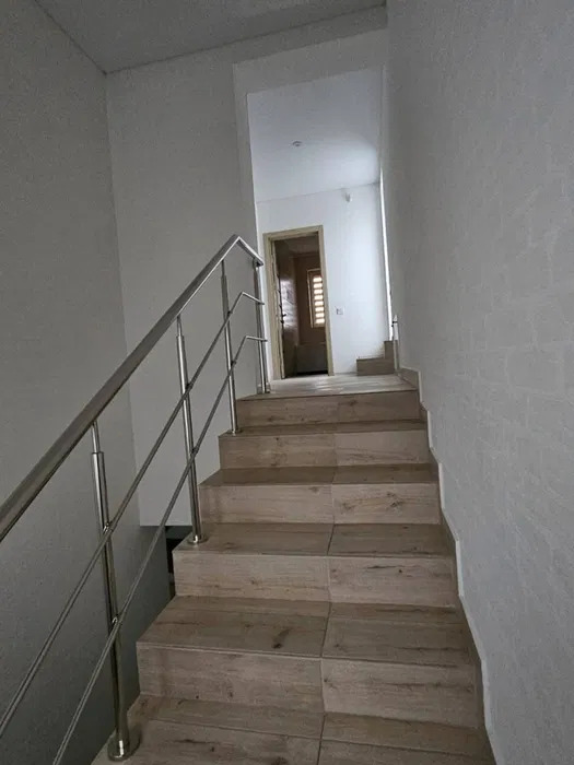 Оренда котеджу 155 м², Берковецька вул.