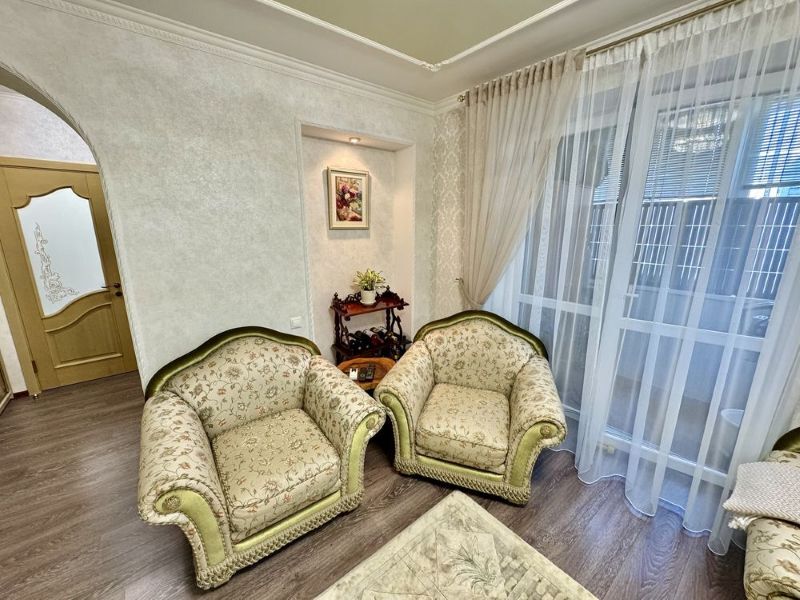Продаж 1-кімнатної квартири 63 м², Володимира Антоновича вул., 26