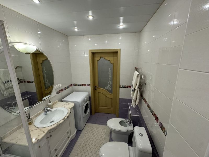 Продаж 1-кімнатної квартири 63 м², Володимира Антоновича вул., 26