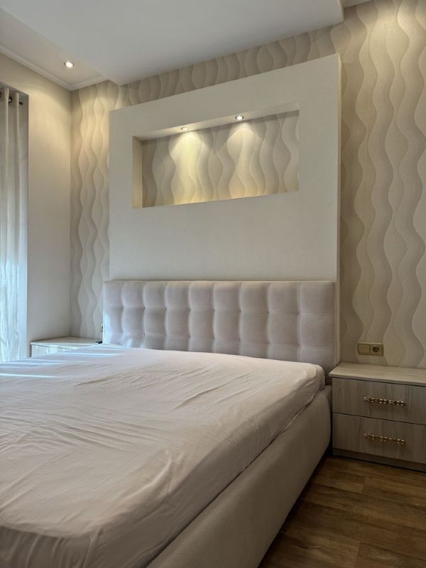 Продажа 2-комнатной квартиры 64 м², Воскресенская ул.