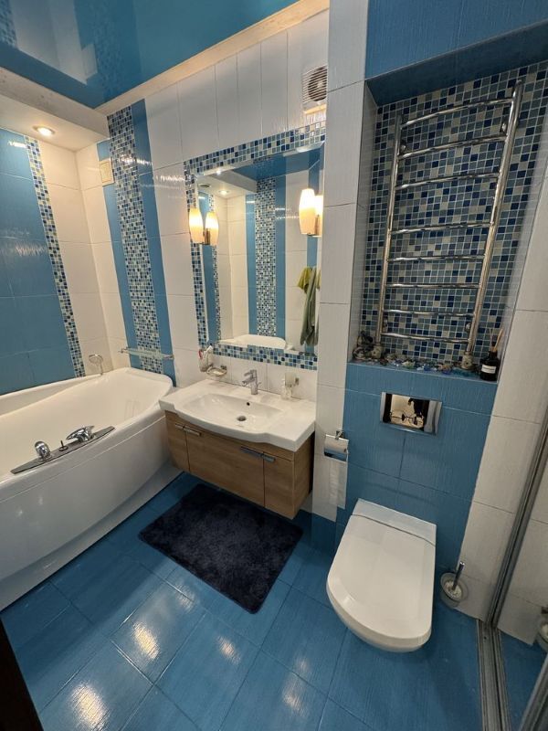 Продажа 2-комнатной квартиры 64 м², Воскресенская ул.