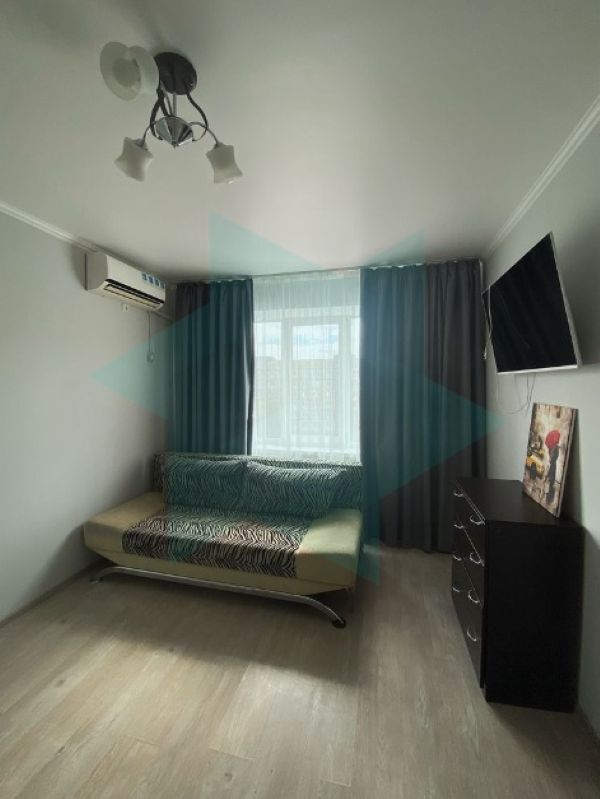 Продаж 1-кімнатної квартири 23 м², Добровольців вул., пров.10