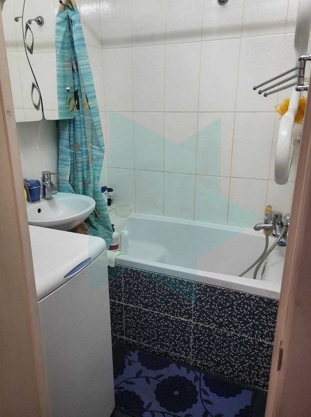 Продаж 2-кімнатної квартири 44 м², Осіння вул.