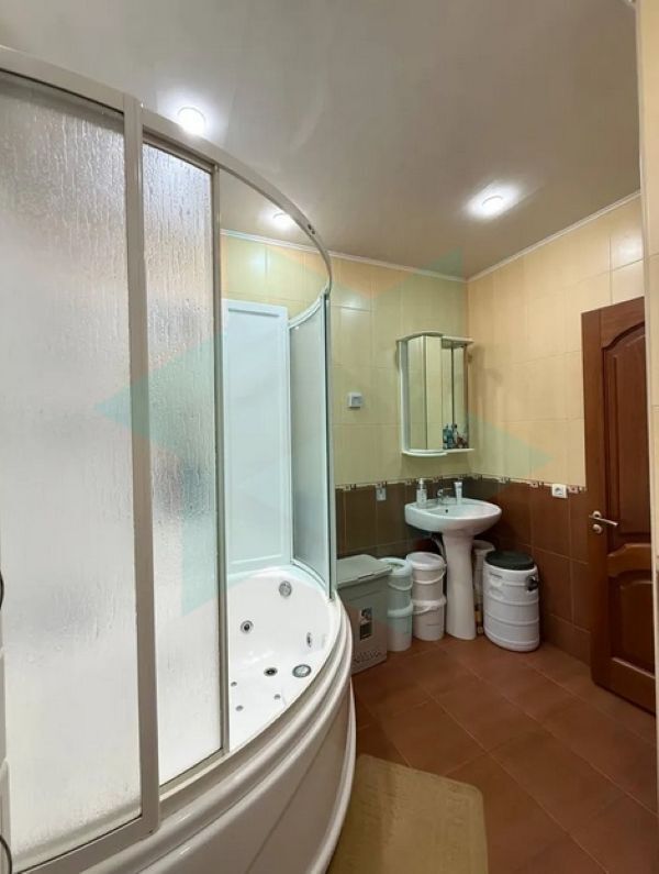 Продажа 2-комнатной квартиры 78 м², Дмитрия Кедрина ул., 53А