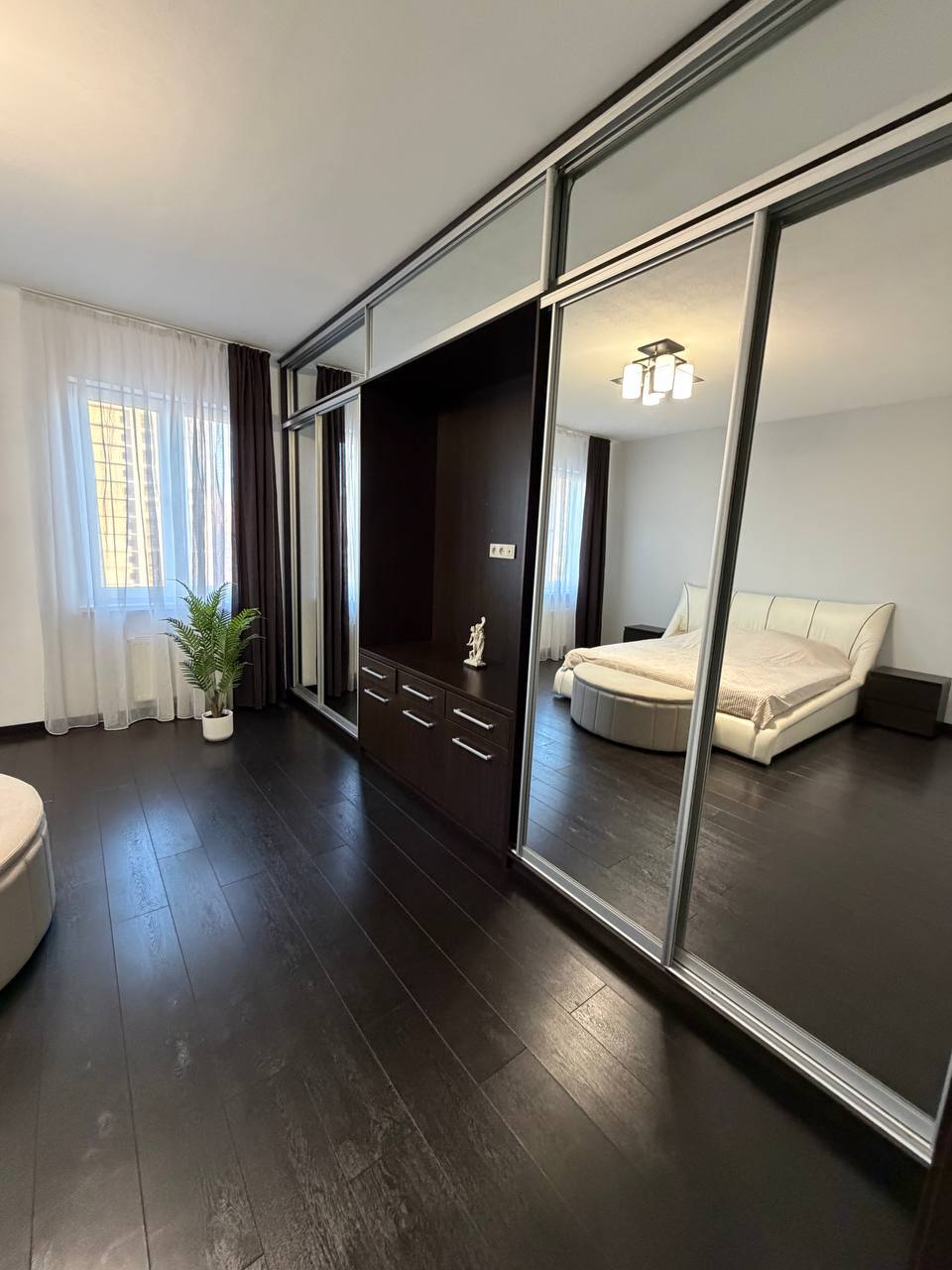 Аренда 2-комнатной квартиры 75 м², Александра Поля просп.