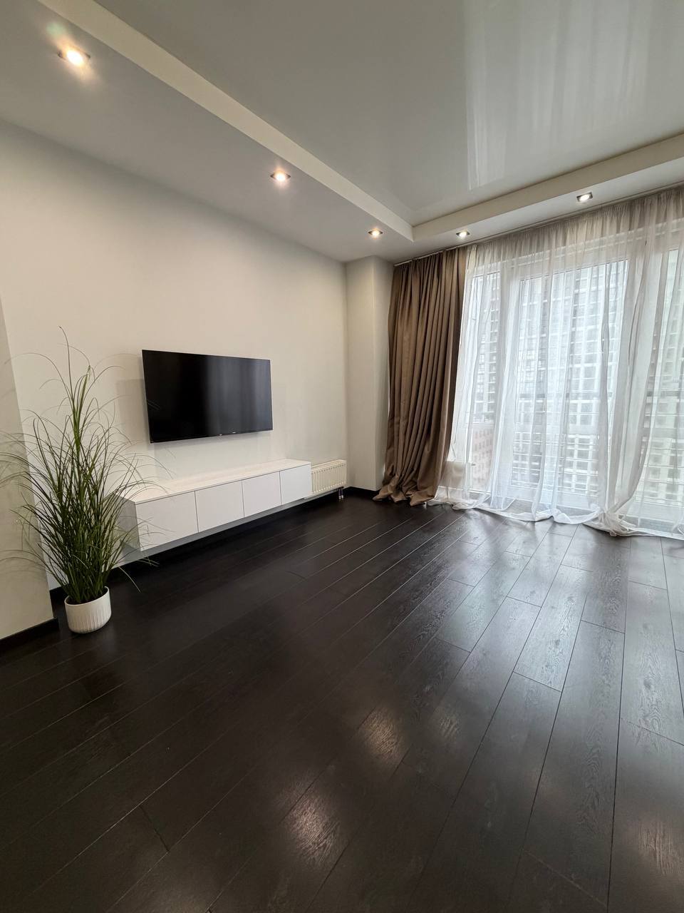 Аренда 2-комнатной квартиры 75 м², Александра Поля просп.