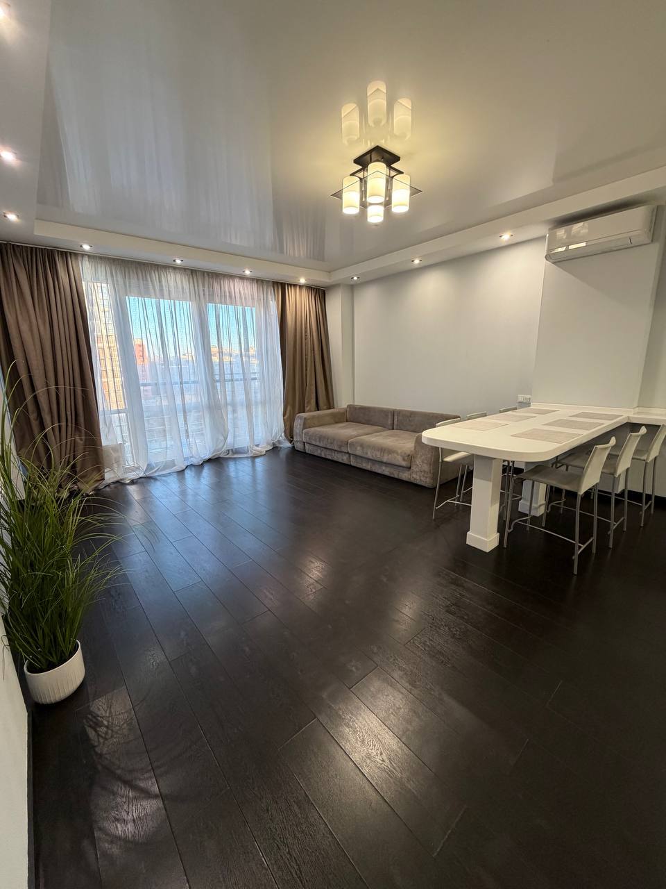 Аренда 2-комнатной квартиры 75 м², Александра Поля просп.