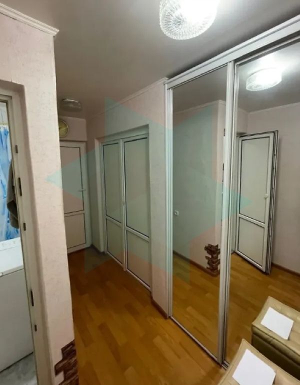 Продаж 2-кімнатної квартири 42 м², Володимира Мономаха вул.