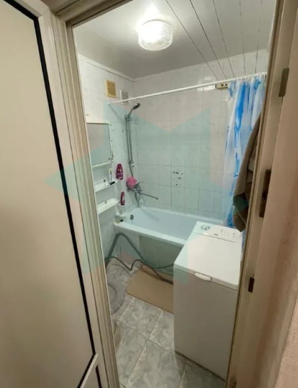 Продаж 2-кімнатної квартири 42 м², Володимира Мономаха вул.