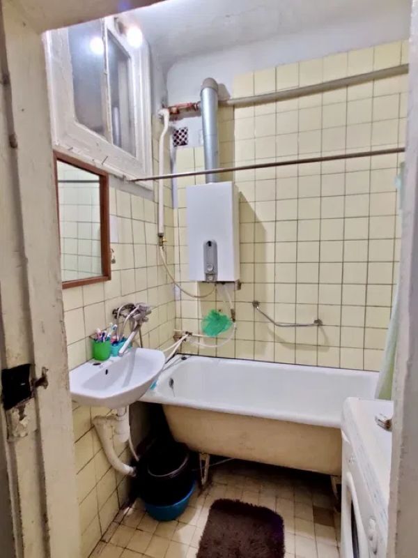 Продаж 3-кімнатної квартири 74 м², Феодосія Макаревського пров., 4