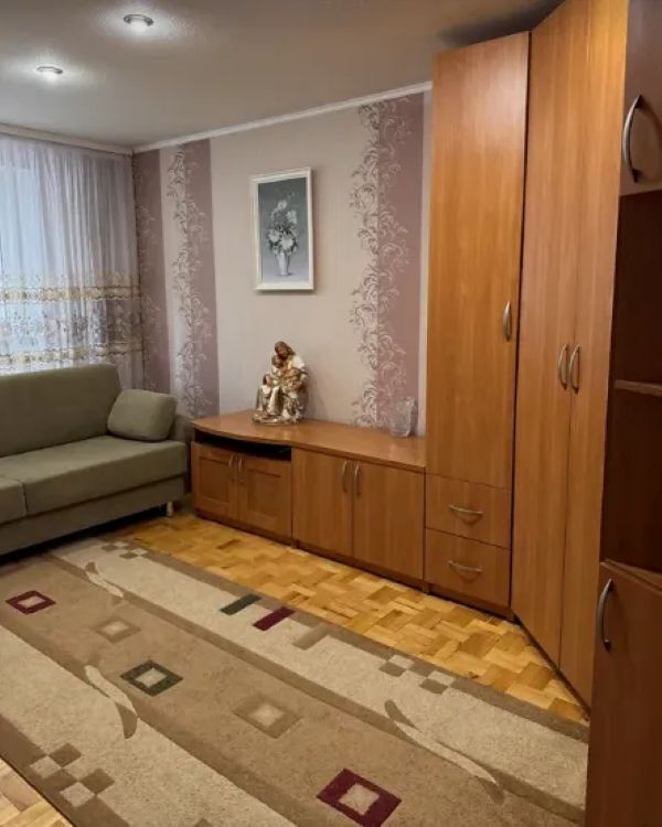 Продажа 3-комнатной квартиры 70 м², Рабочая ул., 65