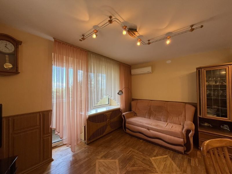 Продаж 3-кімнатної квартири 76 м², Гетьмана Петра Дорошенка вул.