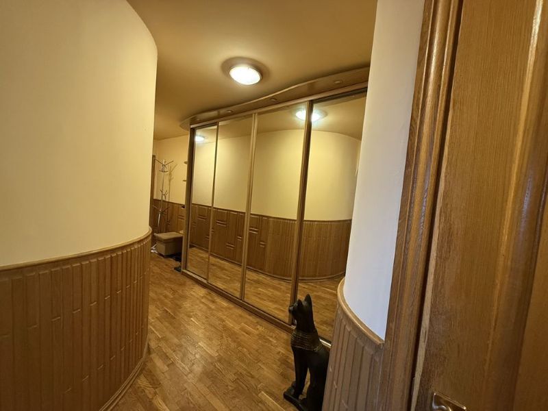 Продаж 3-кімнатної квартири 76 м², Гетьмана Петра Дорошенка вул.