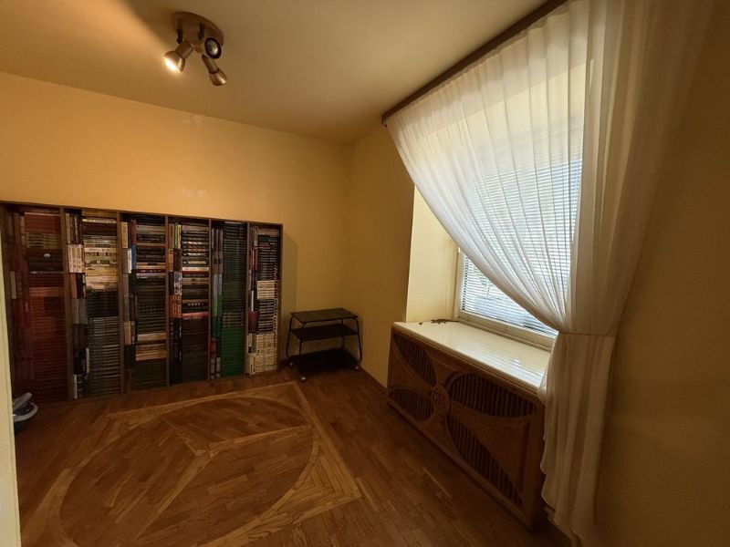 Продаж 3-кімнатної квартири 76 м², Гетьмана Петра Дорошенка вул.