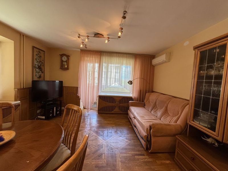 Продаж 3-кімнатної квартири 76 м², Гетьмана Петра Дорошенка вул.