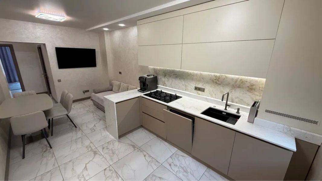 Продаж 3-кімнатної квартири 95 м², Набережна Перемоги вул., 44