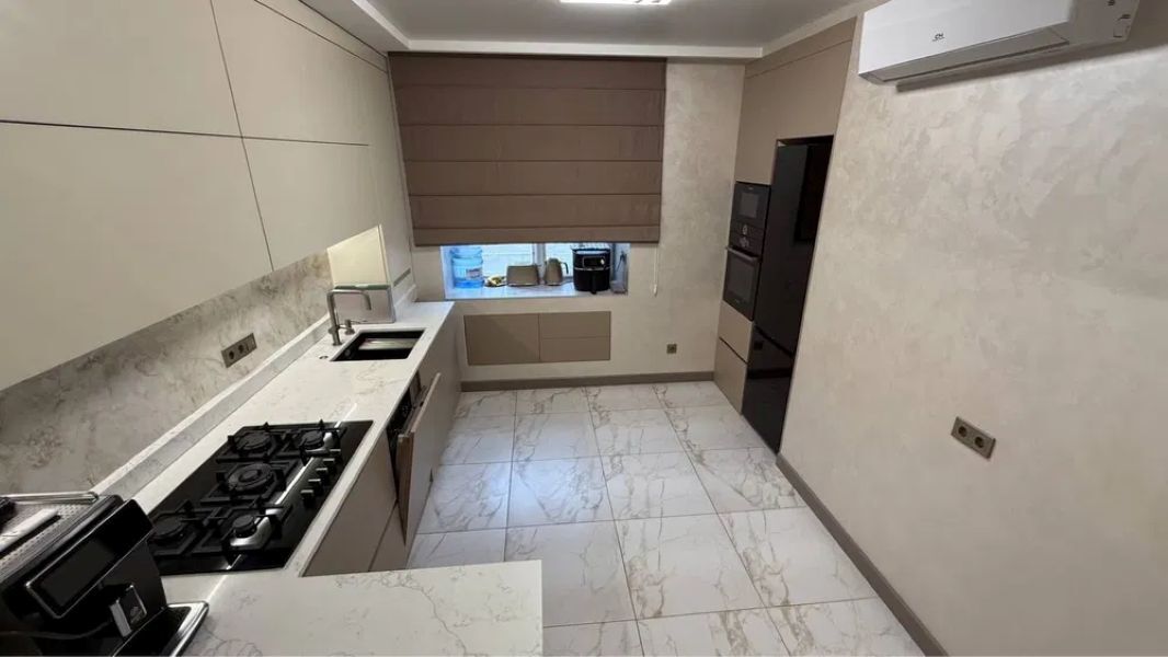 Продаж 3-кімнатної квартири 95 м², Набережна Перемоги вул., 44