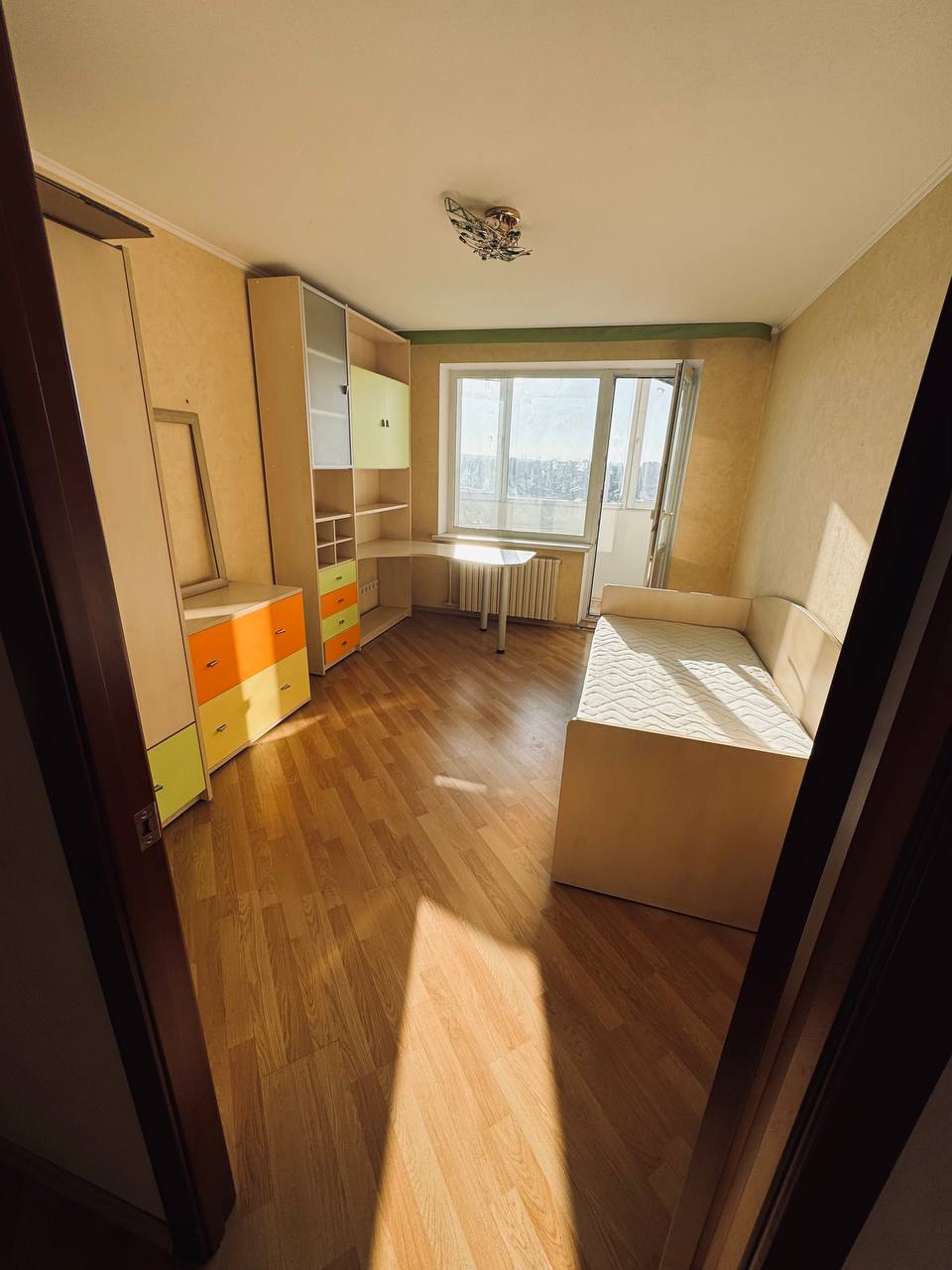 Продаж 3-кімнатної квартири 60 м², Полонської-Василенко вул., 6