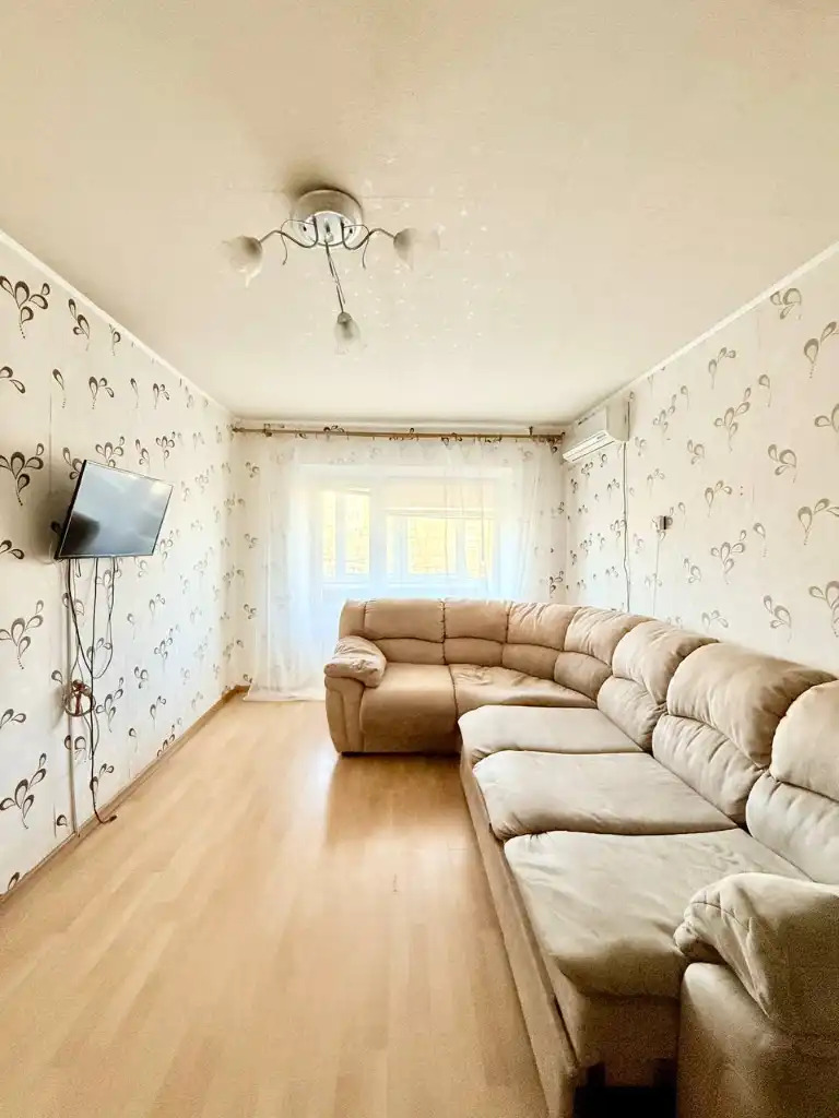 Продаж 1-кімнатної квартири 33 м², Олександра Поля просп., 90А