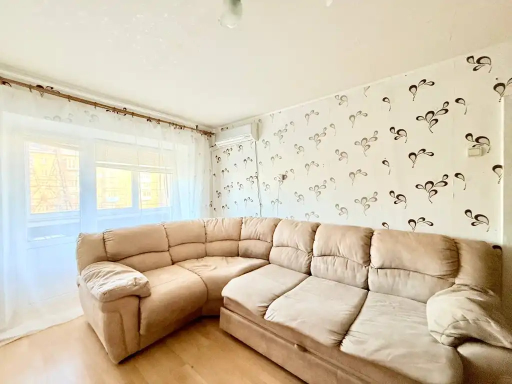 Продаж 1-кімнатної квартири 33 м², Олександра Поля просп., 90А