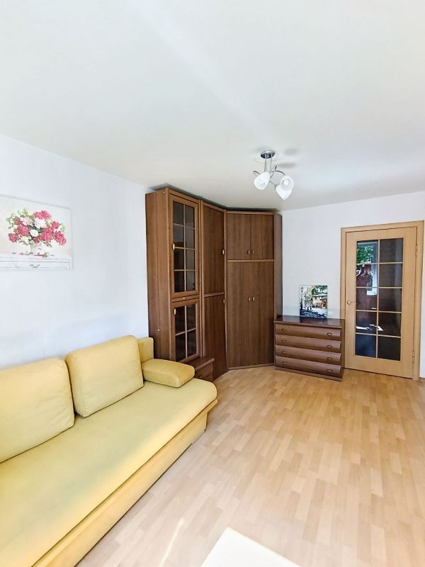 Продаж 2-кімнатної квартири 56 м², Богдана Хмельницького просп., 26