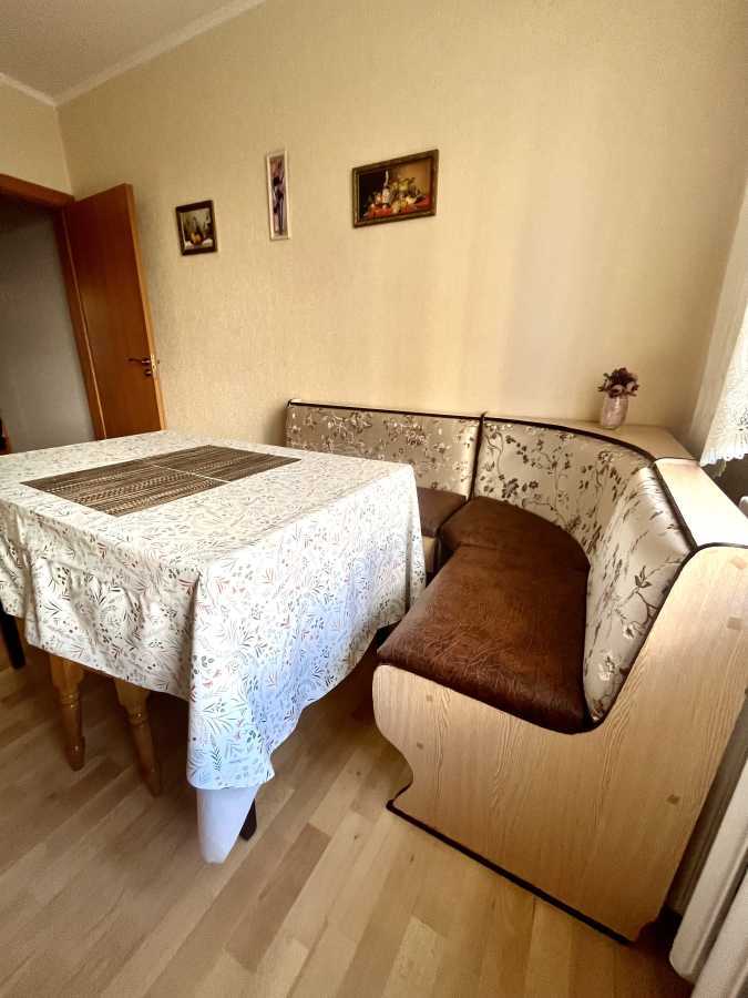 Оренда 2-кімнатної квартири 65 м², Урлівська вул., 34