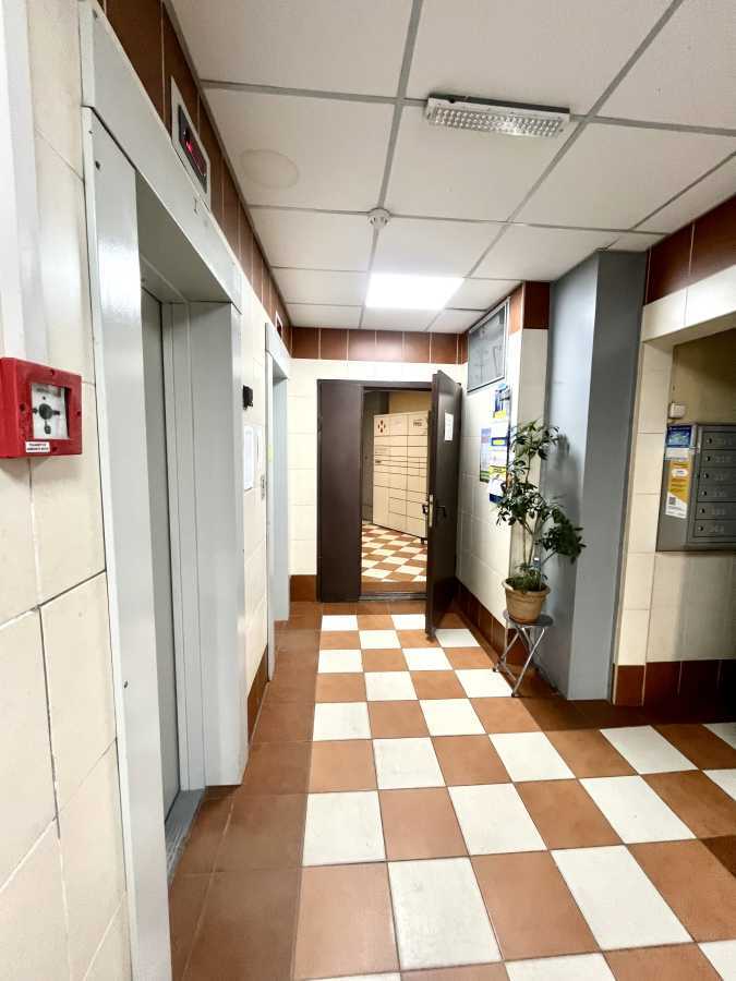 Оренда 2-кімнатної квартири 65 м², Урлівська вул., 34