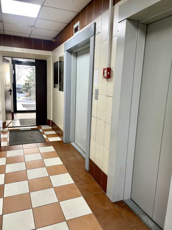 Оренда 2-кімнатної квартири 65 м², Урлівська вул., 34