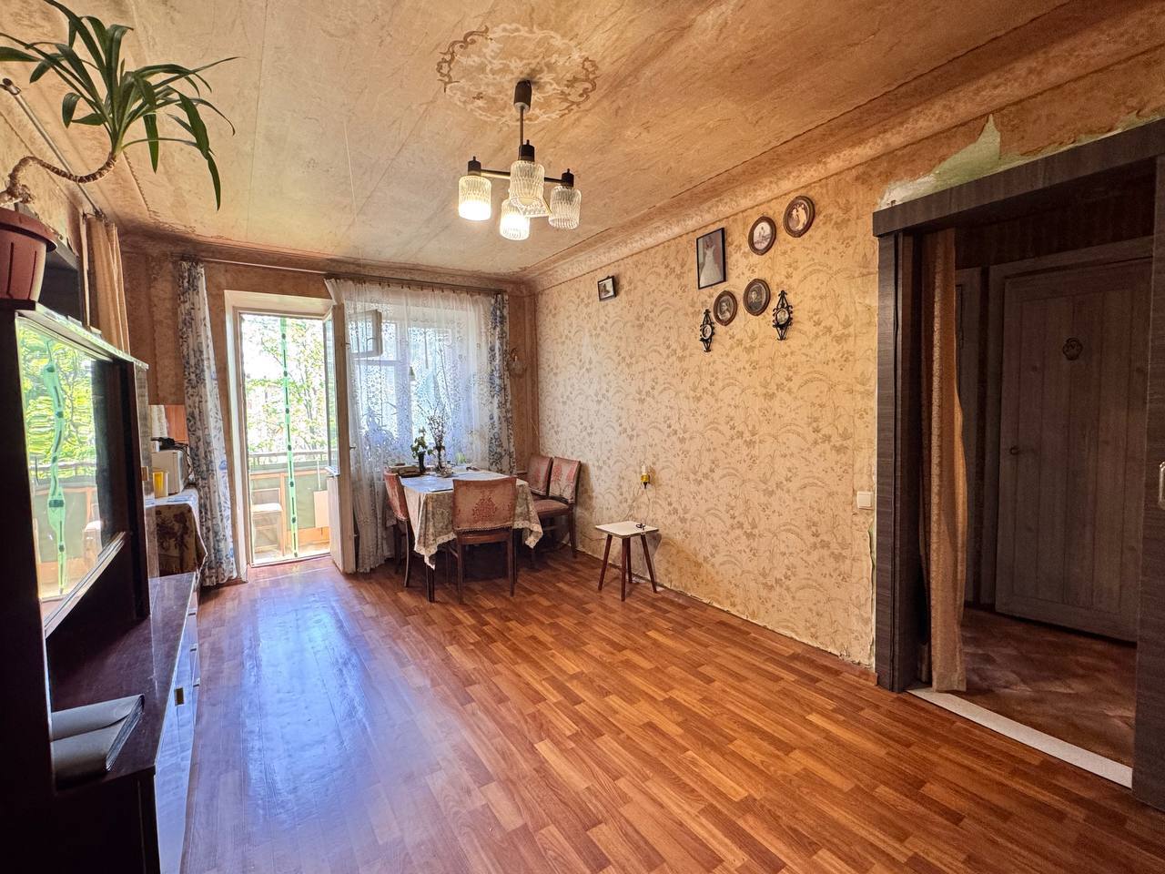 Продажа 3-комнатной квартиры 56 м², Гагарина просп.