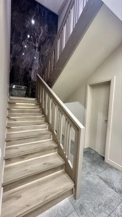 Оренда будинку 215 м², Орхідейна вул.