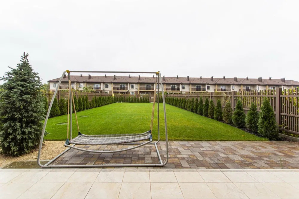 Оренда будинку 215 м², Орхідейна вул.