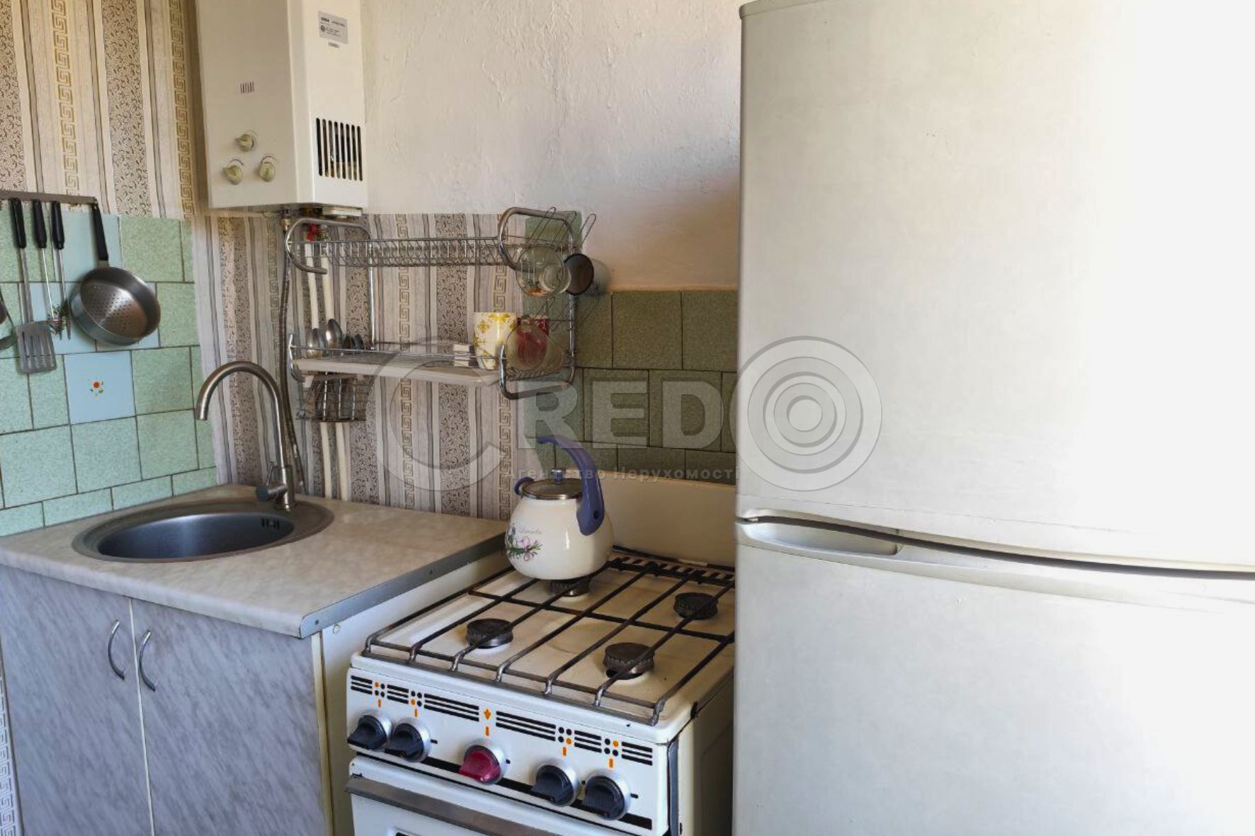 Продаж 2-кімнатної квартири 42.7 м², Металургів