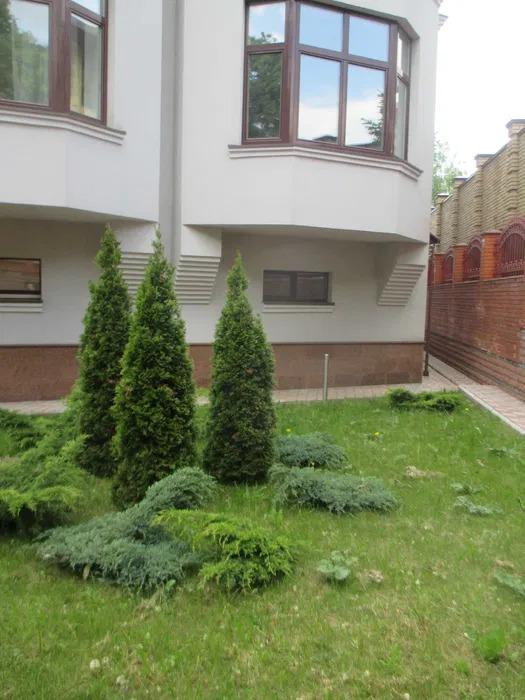 Оренда будинку 957 м², Редутна вул.