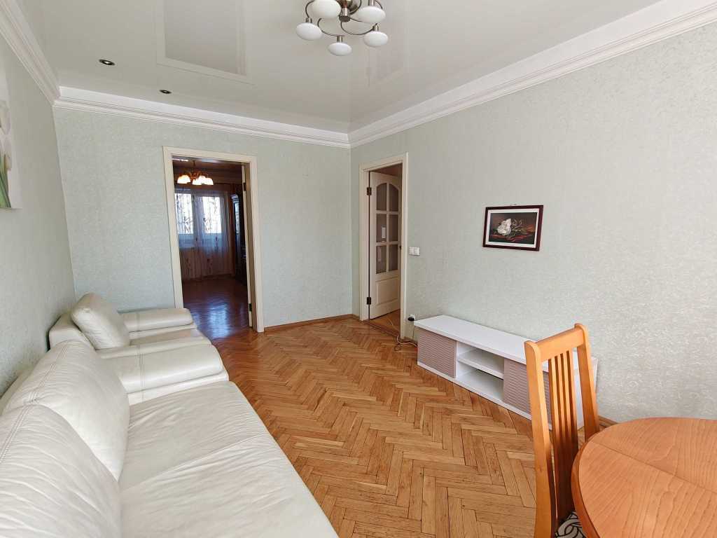 Оренда 3-кімнатної квартири 65 м², Братиславська вул., 4