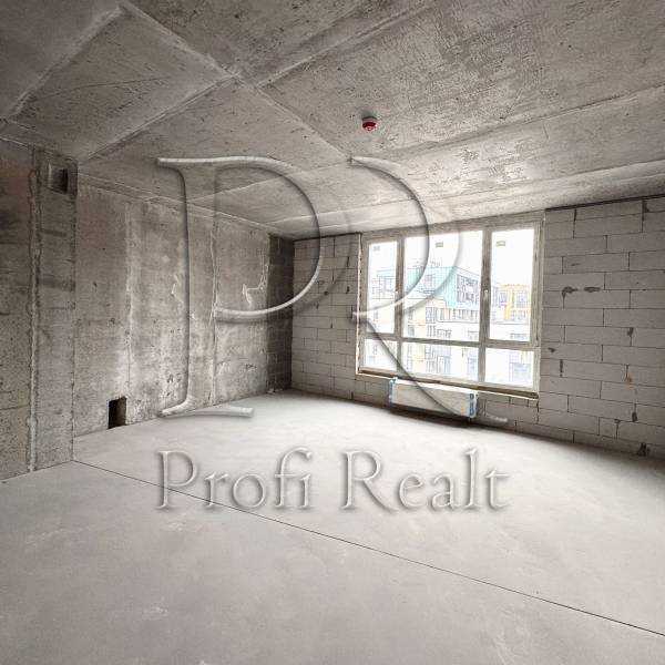 Продаж 2-кімнатної квартири 87 м², Салютна вул., 2