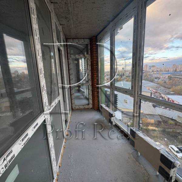 Продаж 3-кімнатної квартири 90 м², Причальна вул., 10